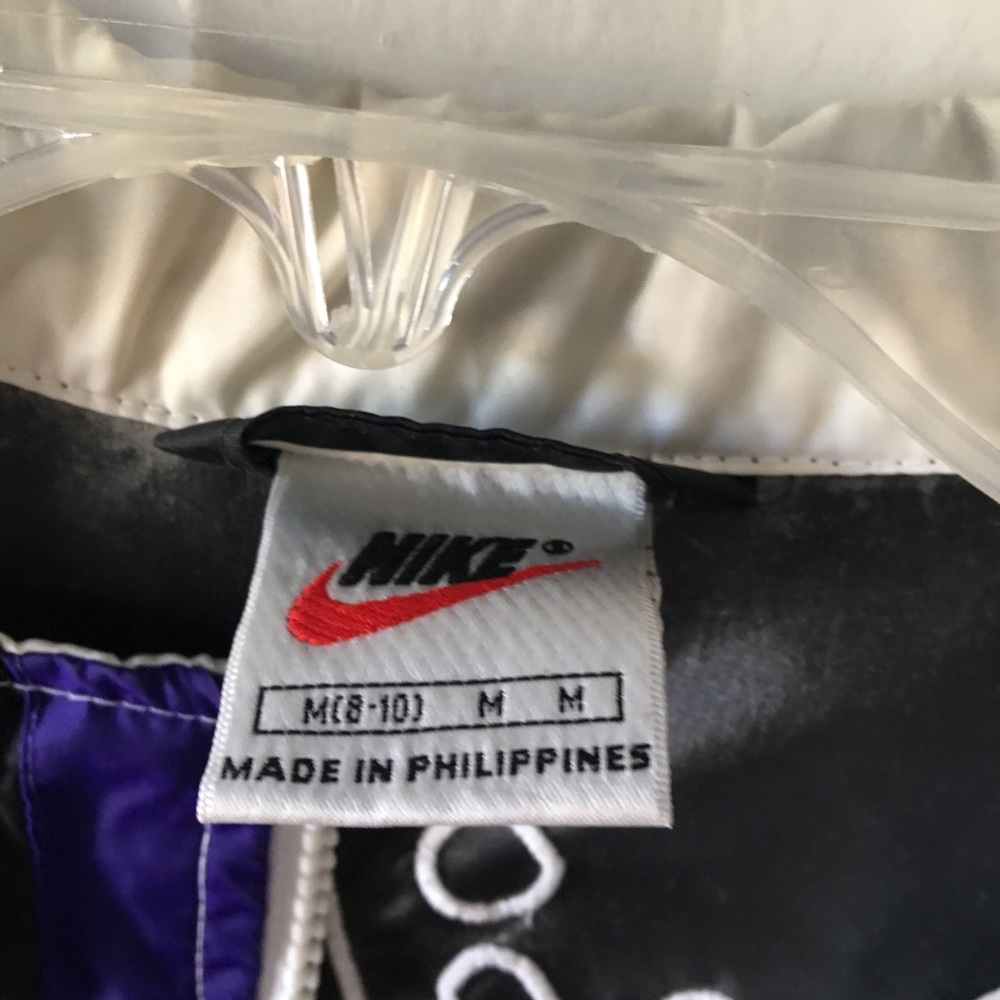 Nike jacket - Picture 2 of 3